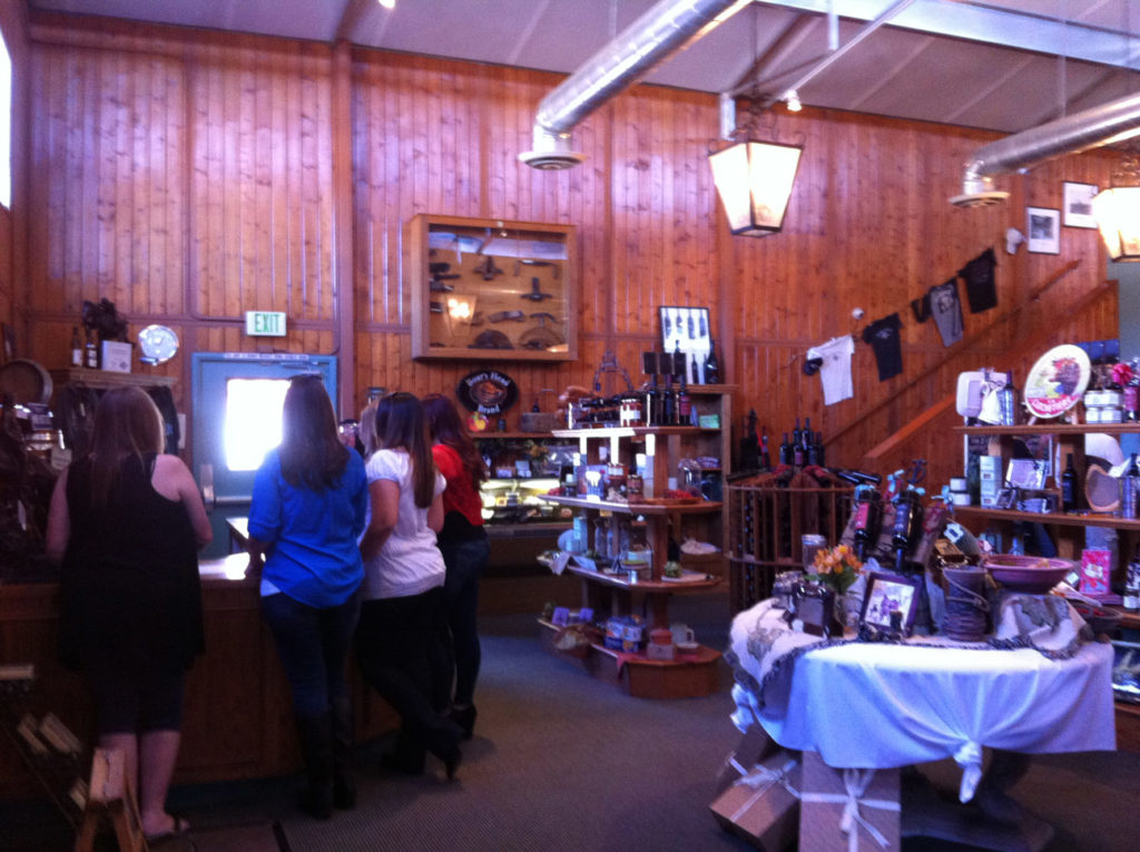 Agua Dulce winery, animals, budget travel, Cabernet, Chardonnay, day trips, ducks, goats, horseback riding, horses, llama, Merlot, Southern California, Syrah, Travel, wine events, wine tasting
