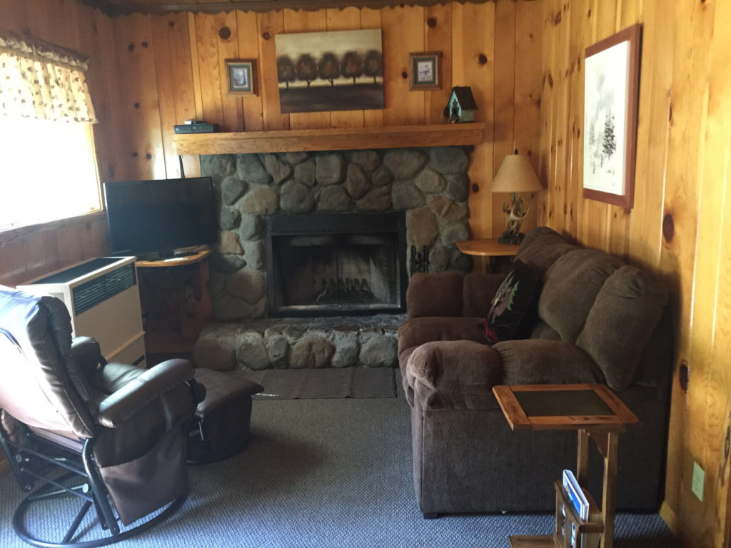 QuailCoveLakesideLodge, Quail Cove Lakeside Lodge, Big Bear Lake, Fawnskin, California