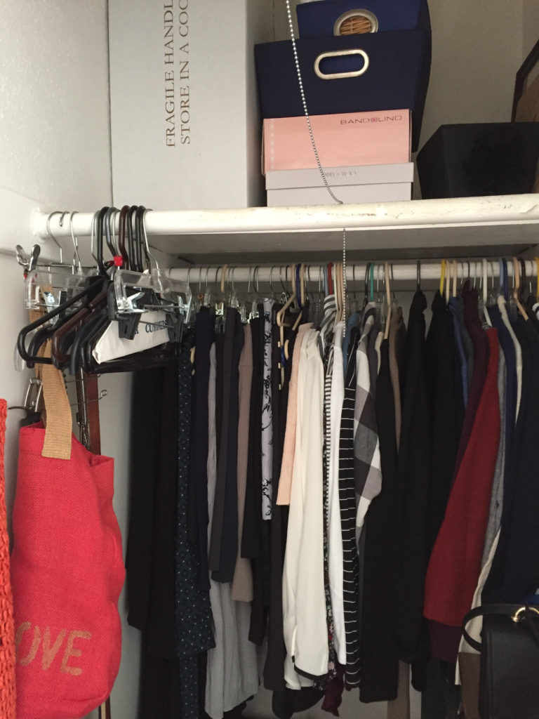 Decluttering closets, clothing, Marie Kondo, Courtney Carver