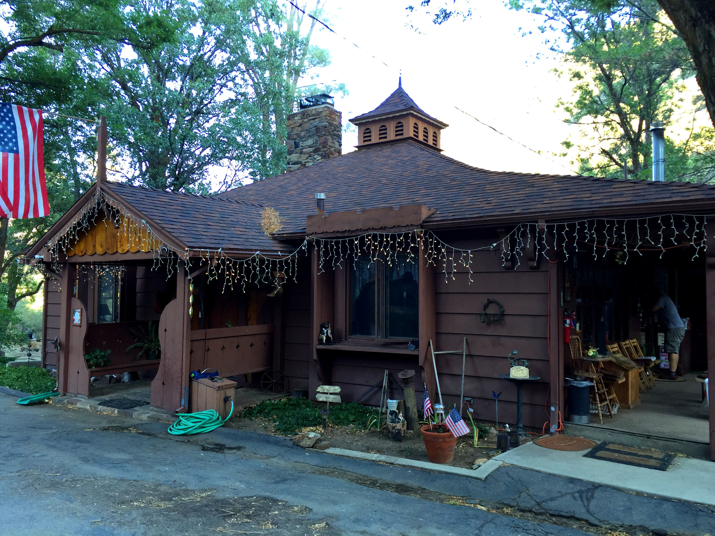 Durrwood Creekside Lodge B&B, Hotel, Bed and Breakfast, Kernville, California, Mountains, Adventure, Travel