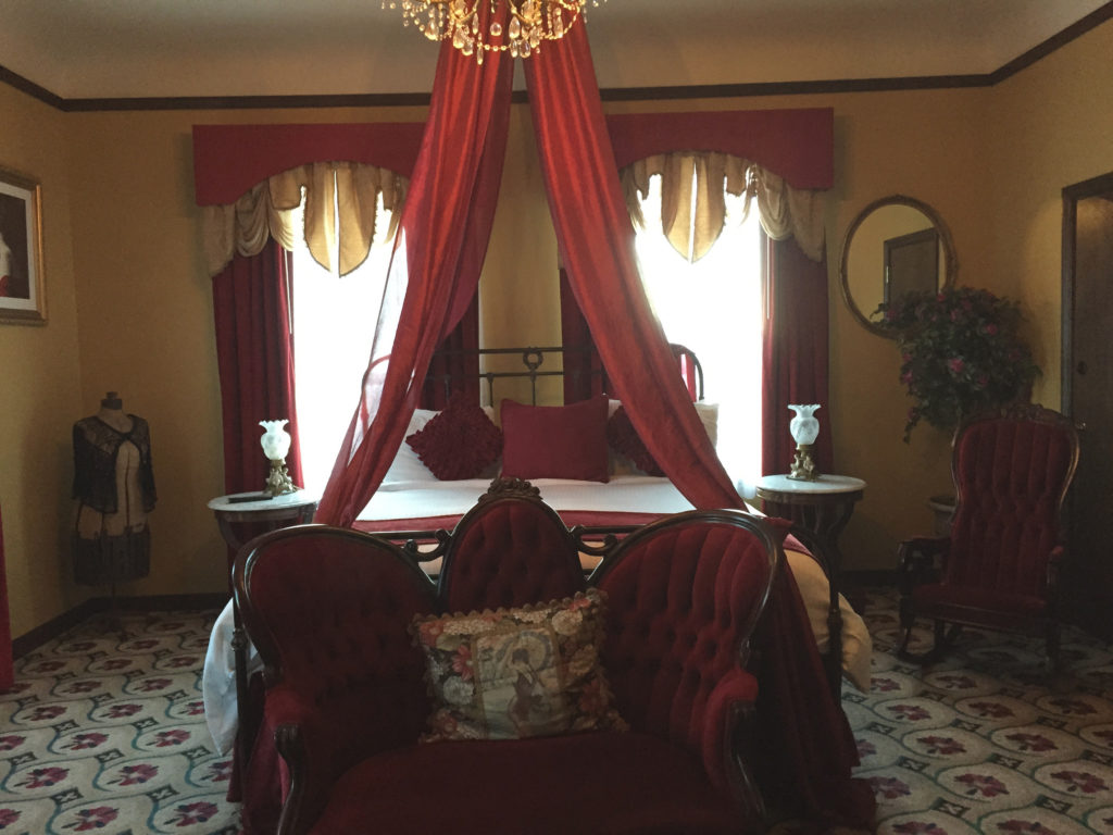 Tonopah, Nevada, Mizpah Hotel, ghost towns, historic hotels, accommodations