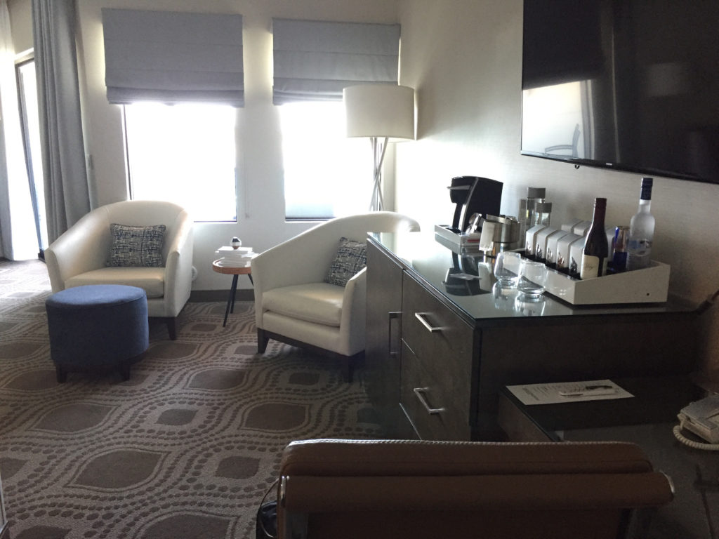 Marina Del Rey Hotel, suite, California, Los Angeles, Luxury Hotel, Hotel on the Water