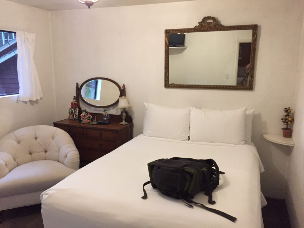 Mt Baldy Lodge cabin bedroom