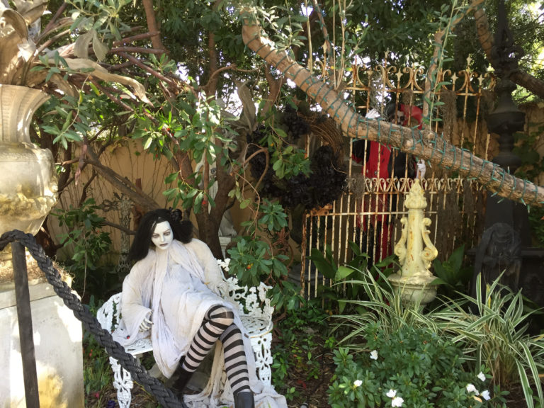Where to Find the Best Halloween Decorations in LA [2019 Update